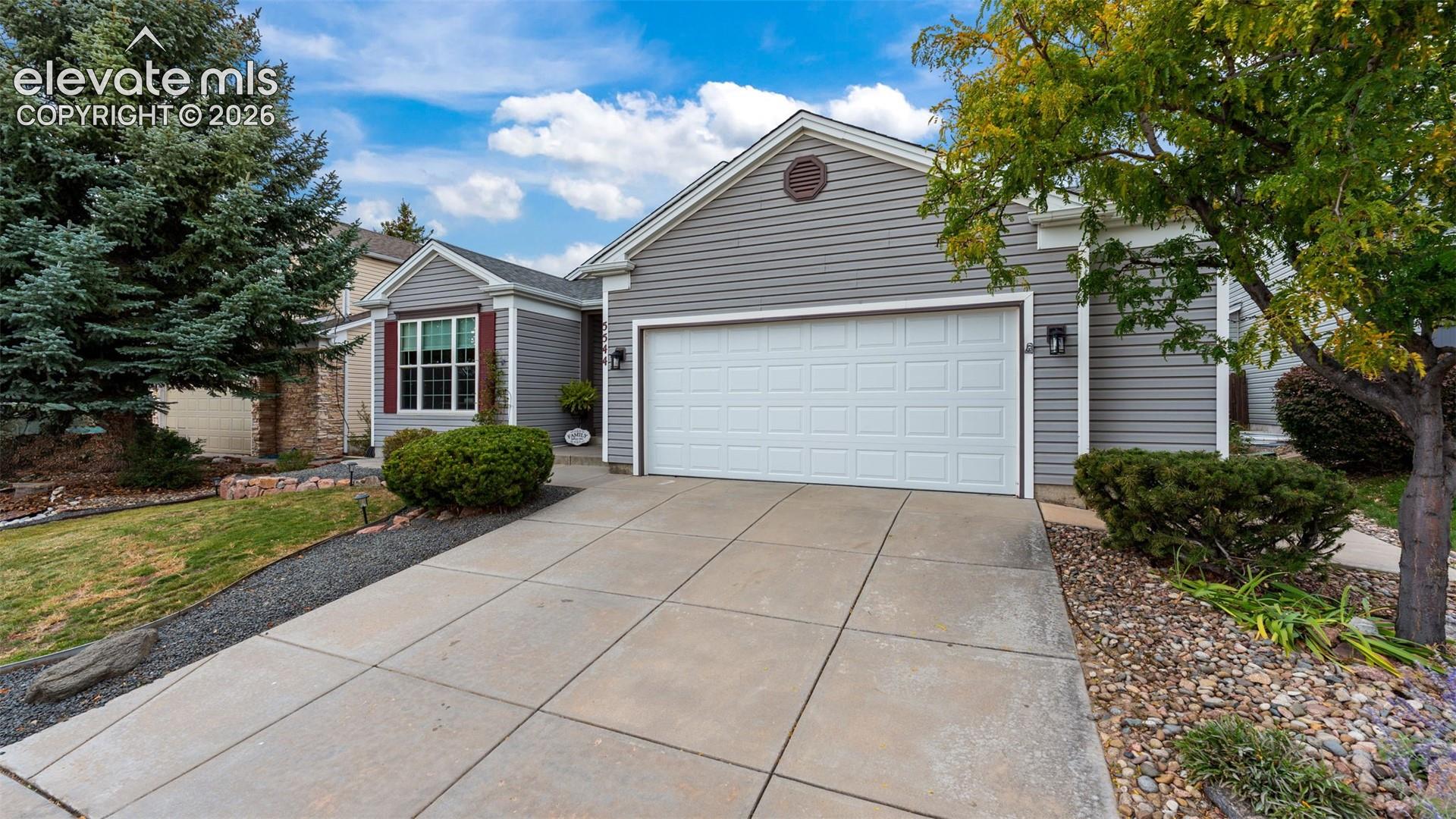 Listing photo 28 for 5544 Spoked Wheel Drive