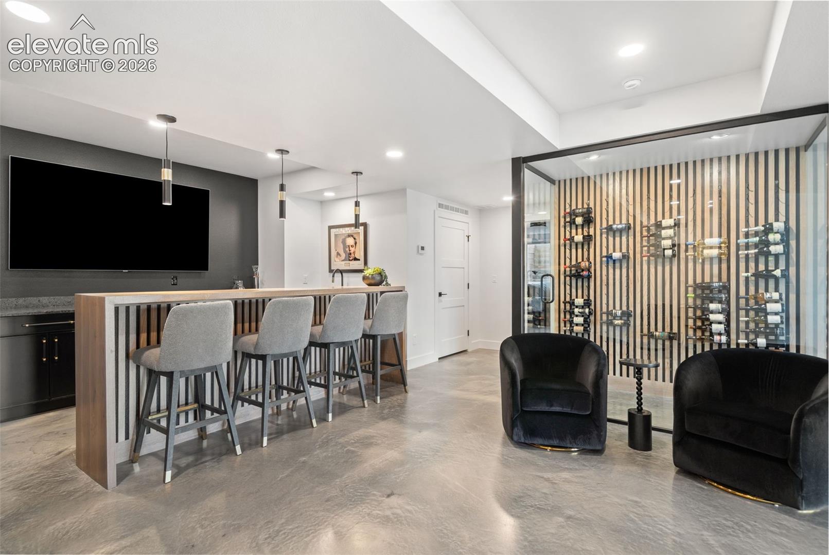 Listing photo 31 for 17270 Colonial Park Drive