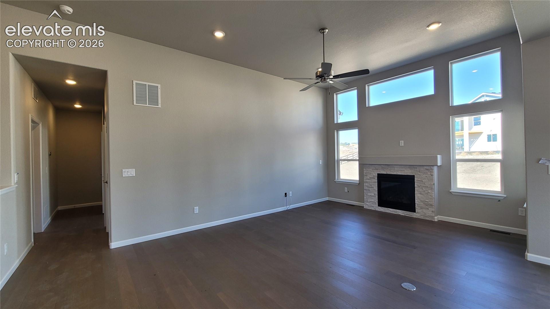 Listing photo 8 for 6646 Miro Lane