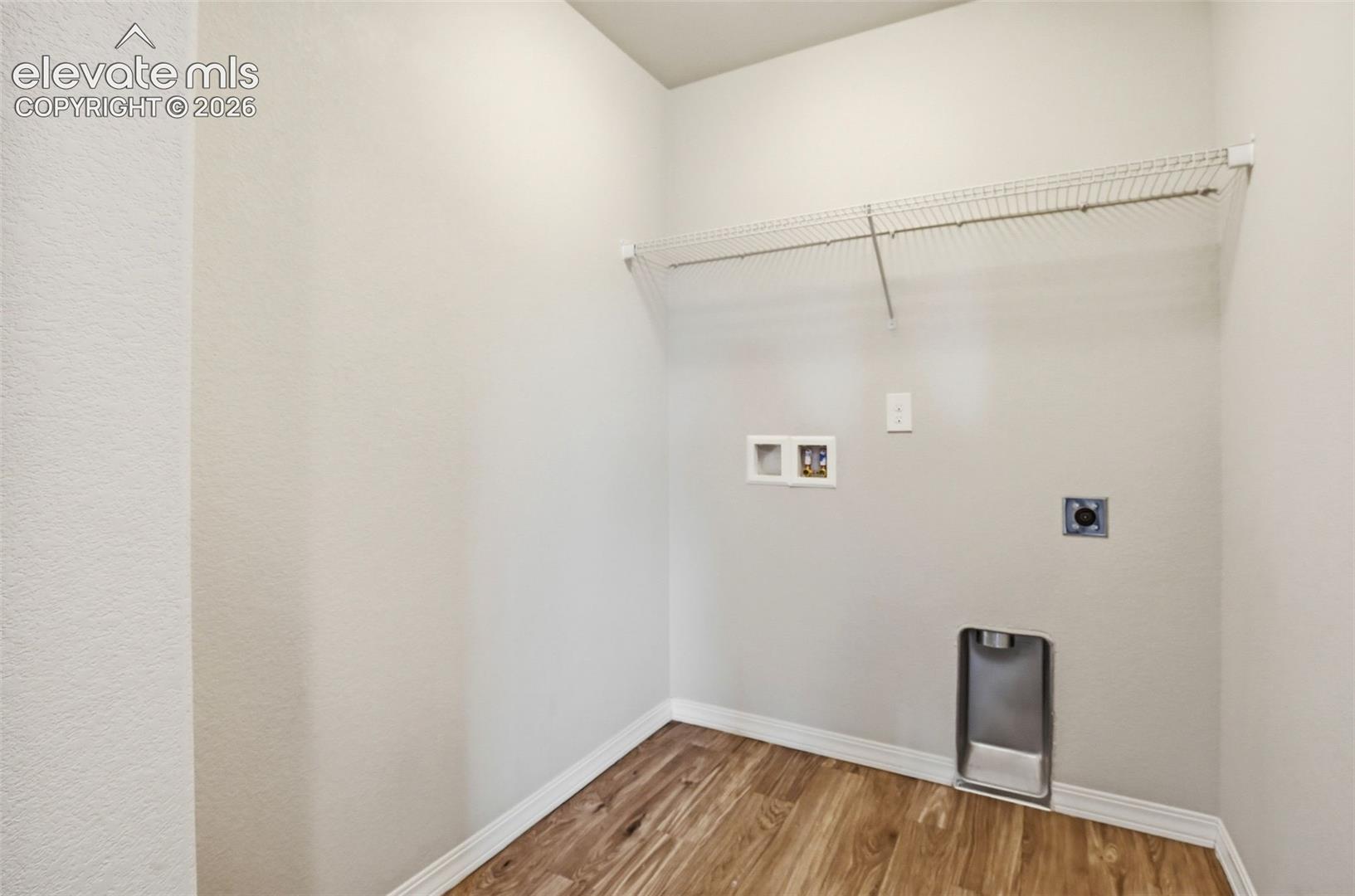 Listing photo 25 for 10725 Traders Parkway
