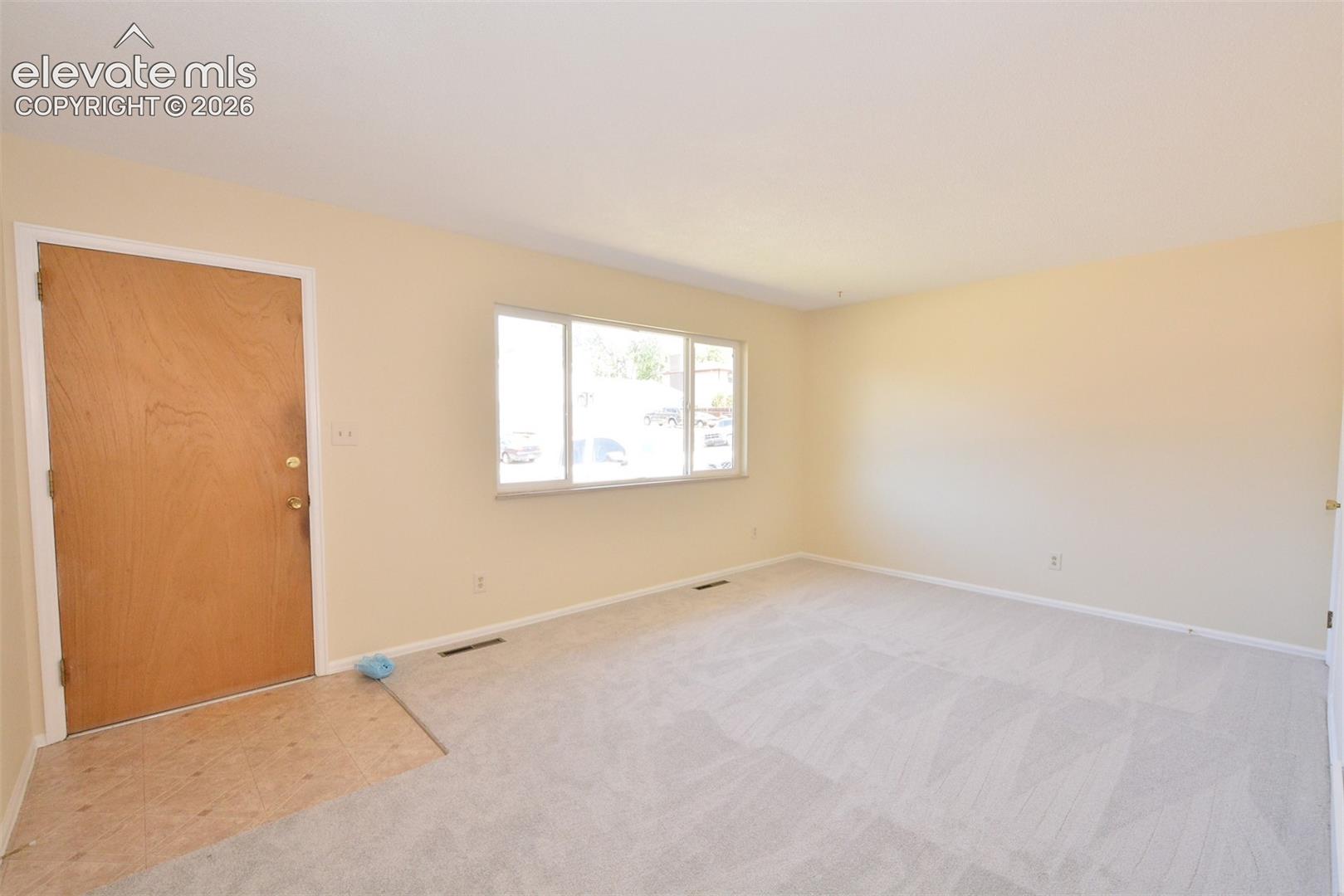 2111 Kodiak Drive, photo 2