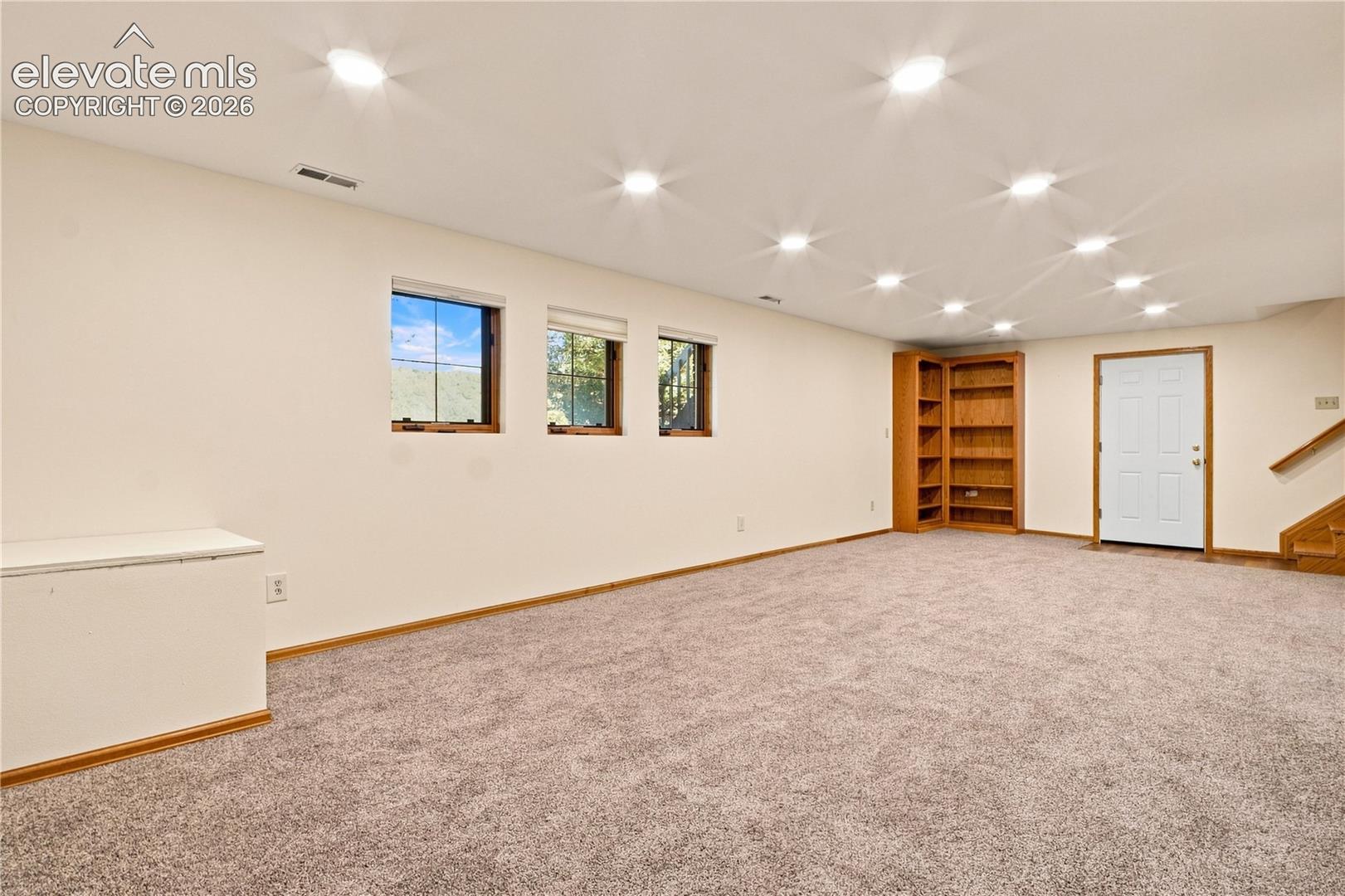 Listing photo 31 for 435 W Woodmen Road