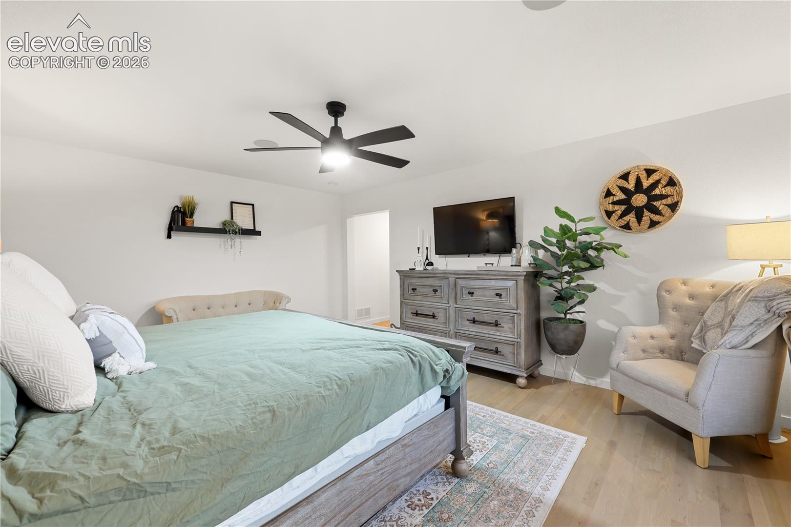 Listing photo 24 for 6538 Cumbre Vista Way