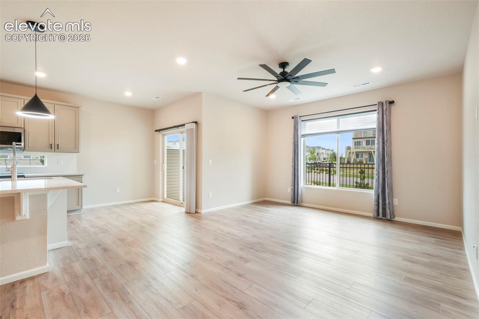 5697 Torrisdale View, photo 31