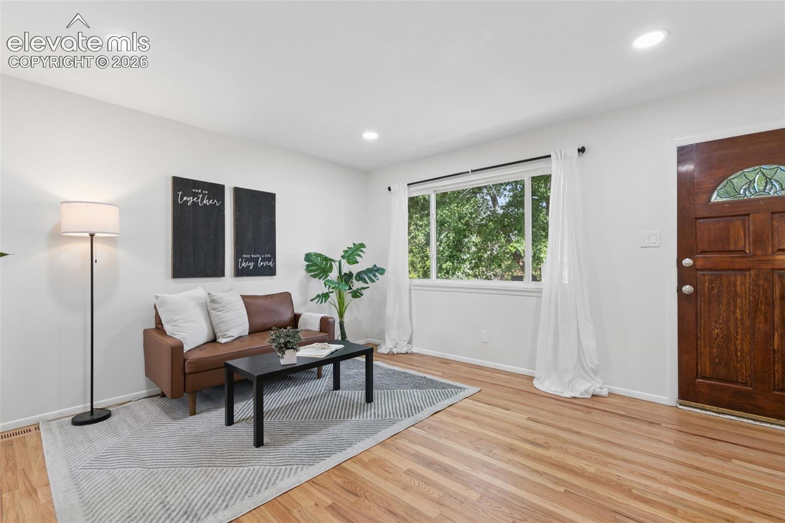 Listing photo 4 for 1501 Newcastle Street