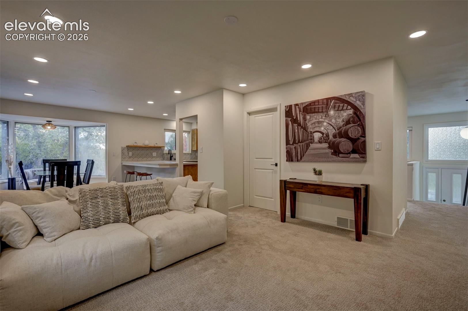 Listing photo 25 for 1018 Zodiac Drive