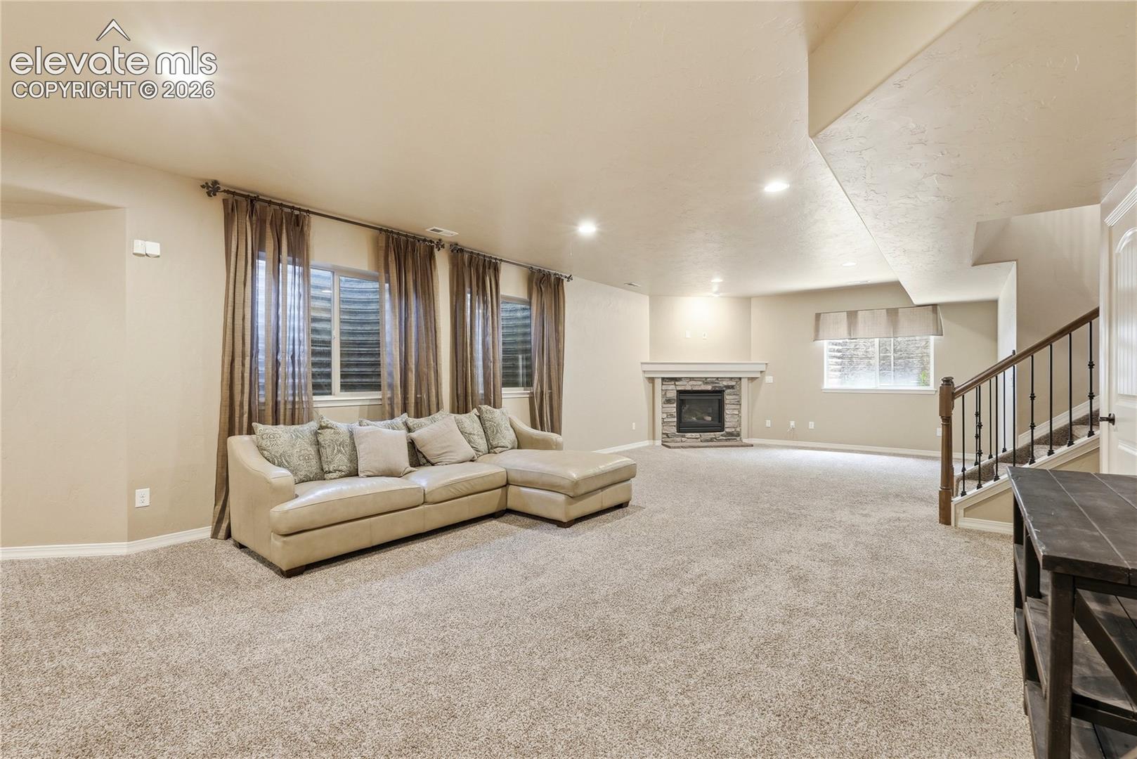 Listing photo 34 for 1908 Turnbull Drive