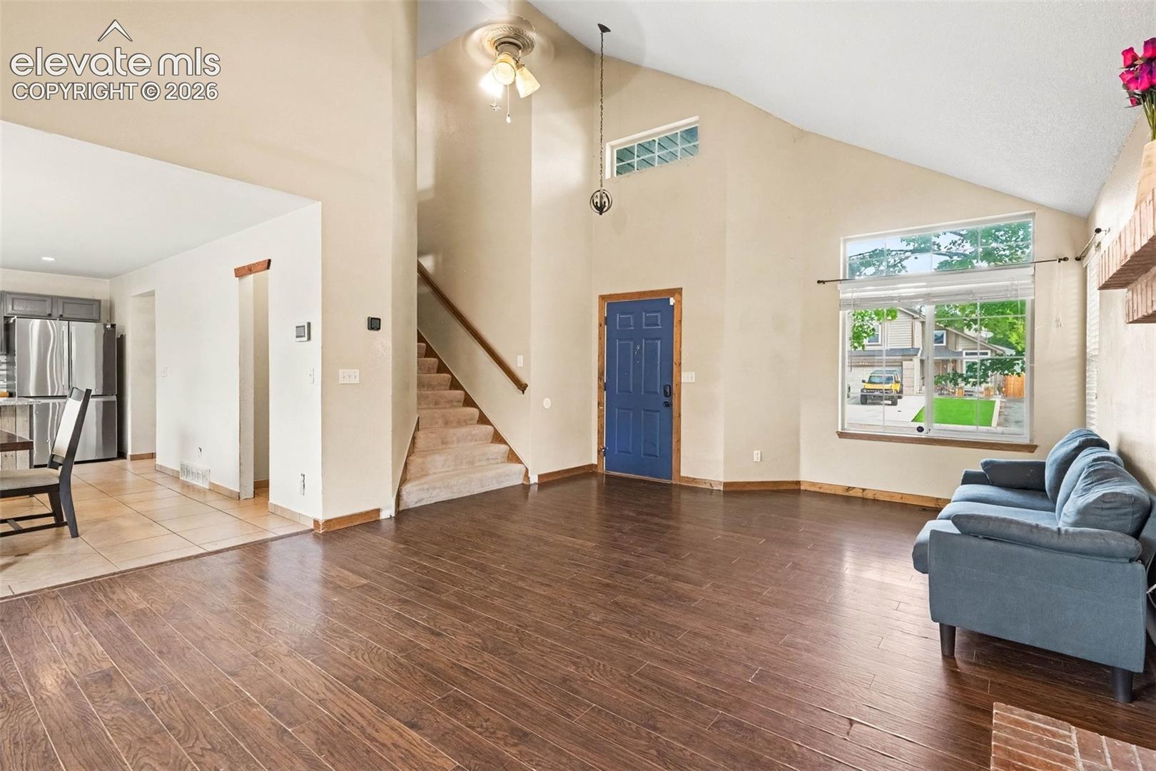 Listing photo 2 for 9419 Daystar Terrace