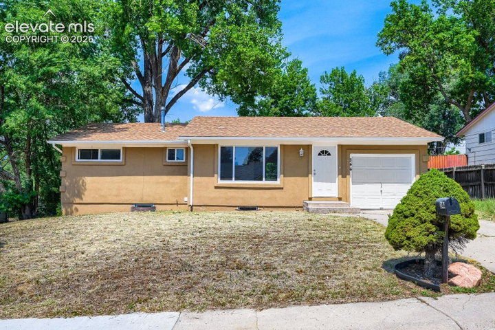 244 Everett Drive — listing photo