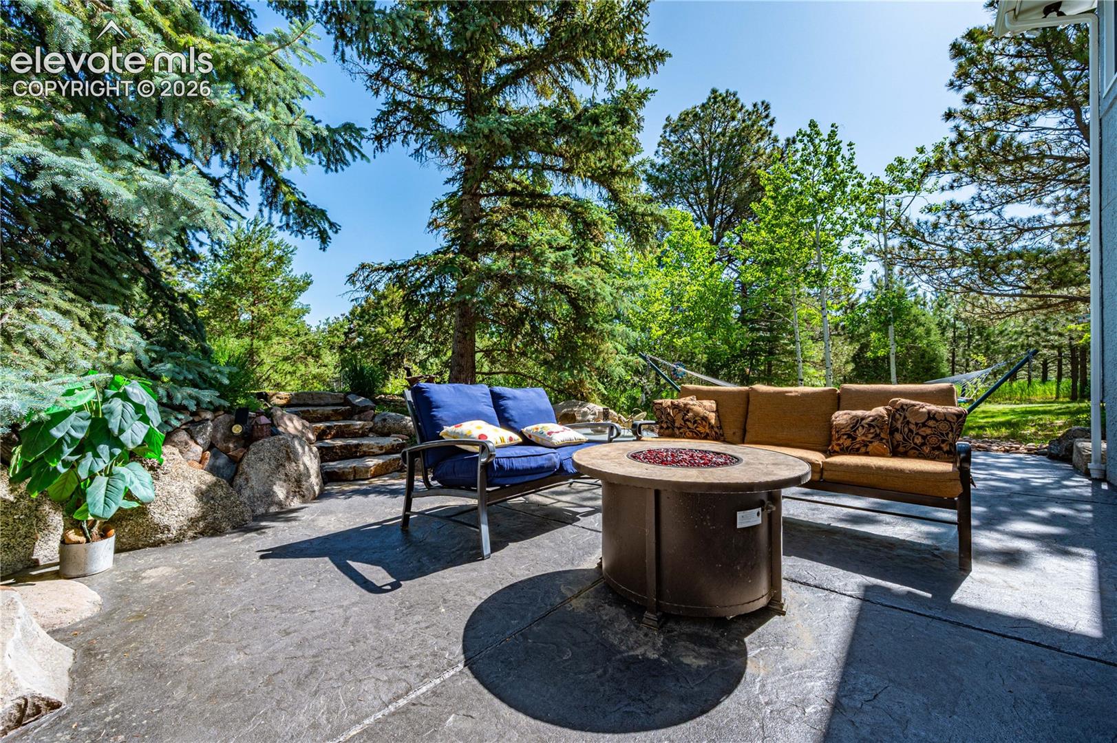 Listing photo 37 for 17815 Saddlewood Road