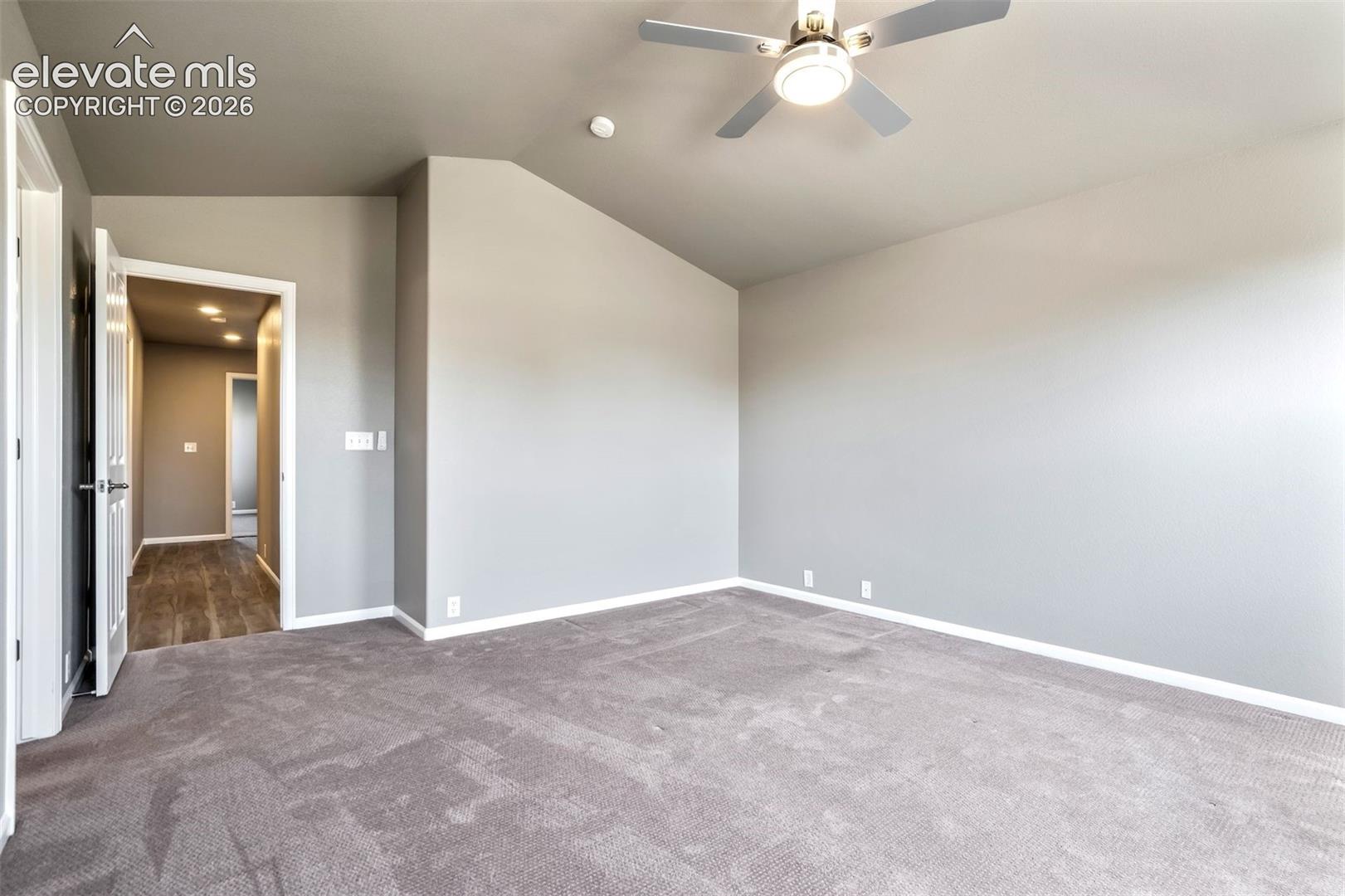 Listing photo 23 for 7303 Sandy Springs Point