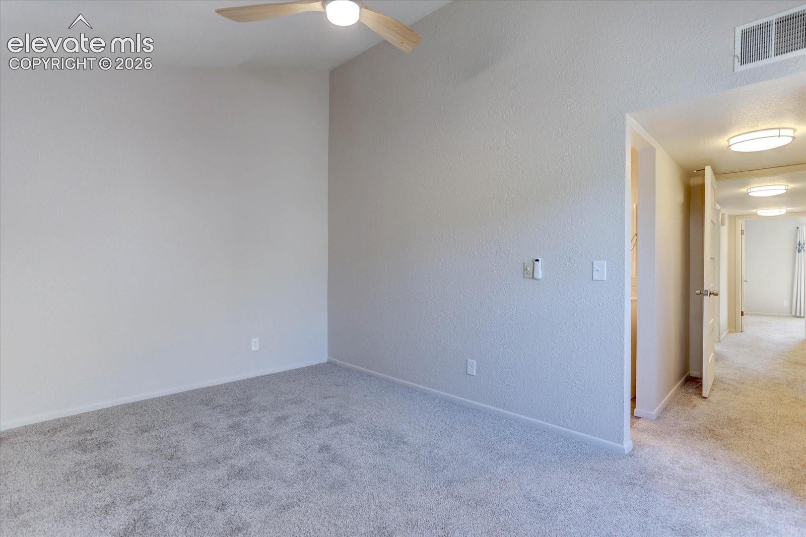 Listing photo 22 for 3330 Templeton Gap Road 55