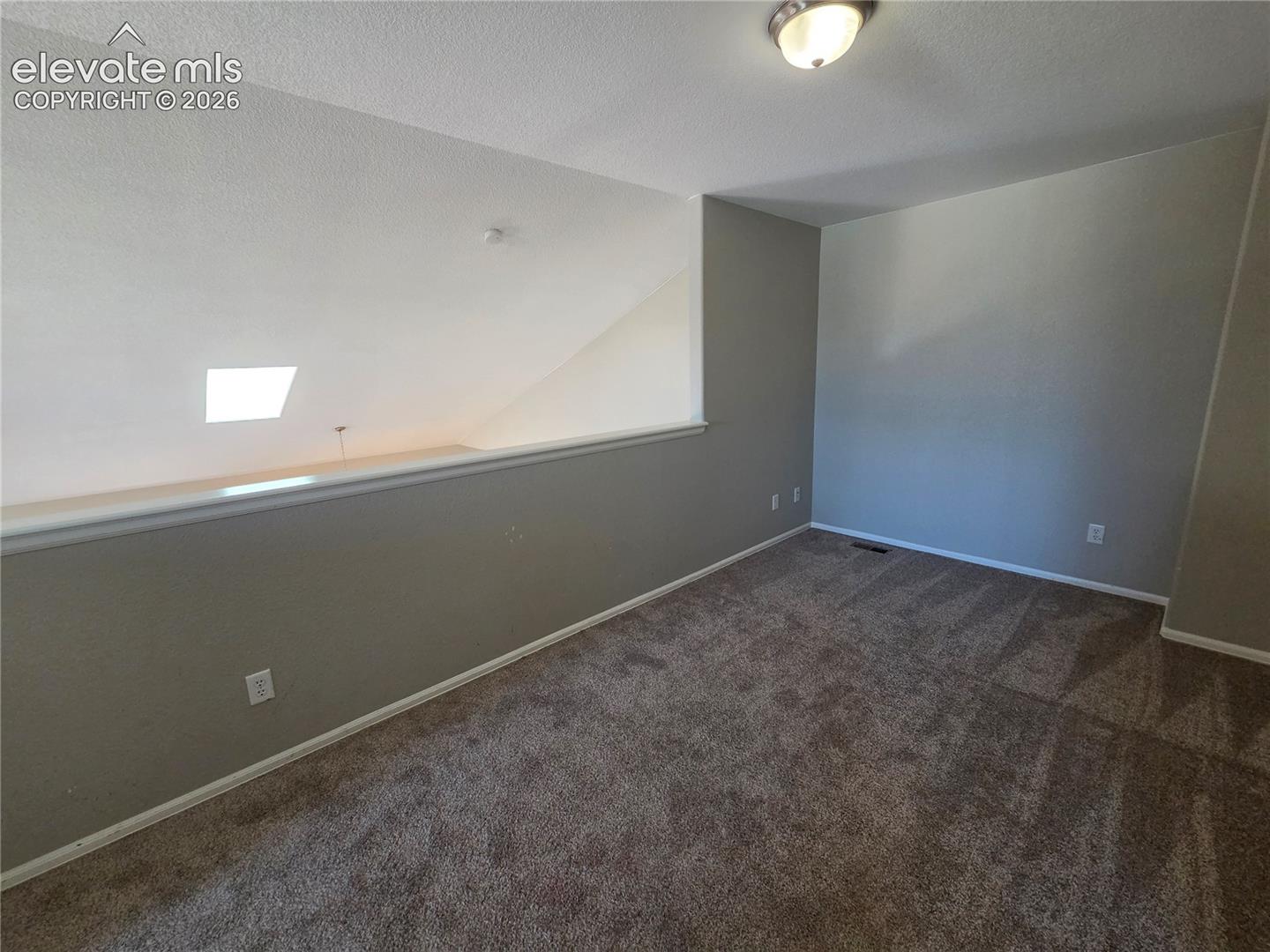 Listing photo 8 for 9256 Portmarnock Court