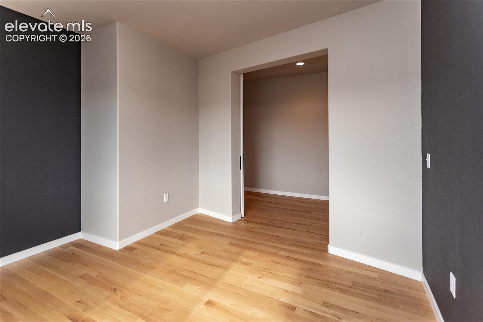 Listing photo 13 for 330 E Lost Pines Drive