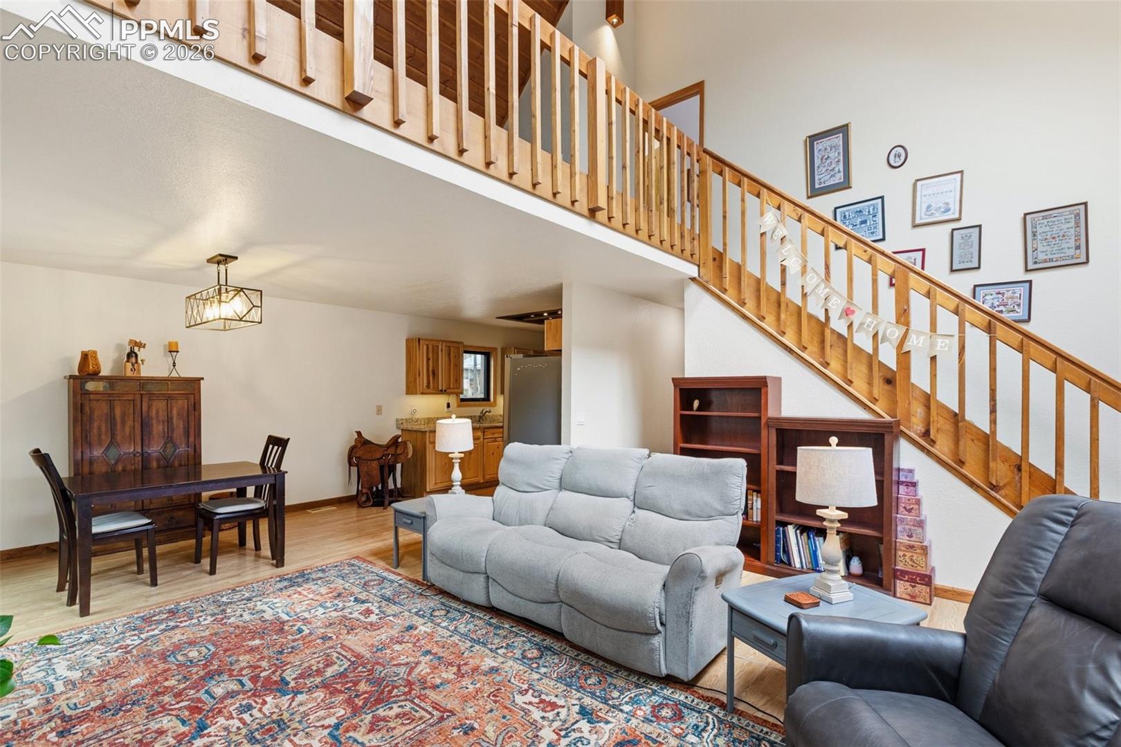 Listing photo 14 for 200 Sun Ridge Court