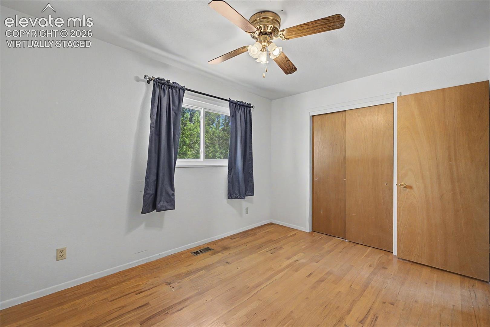 Listing photo 26 for 712 Lansing Drive