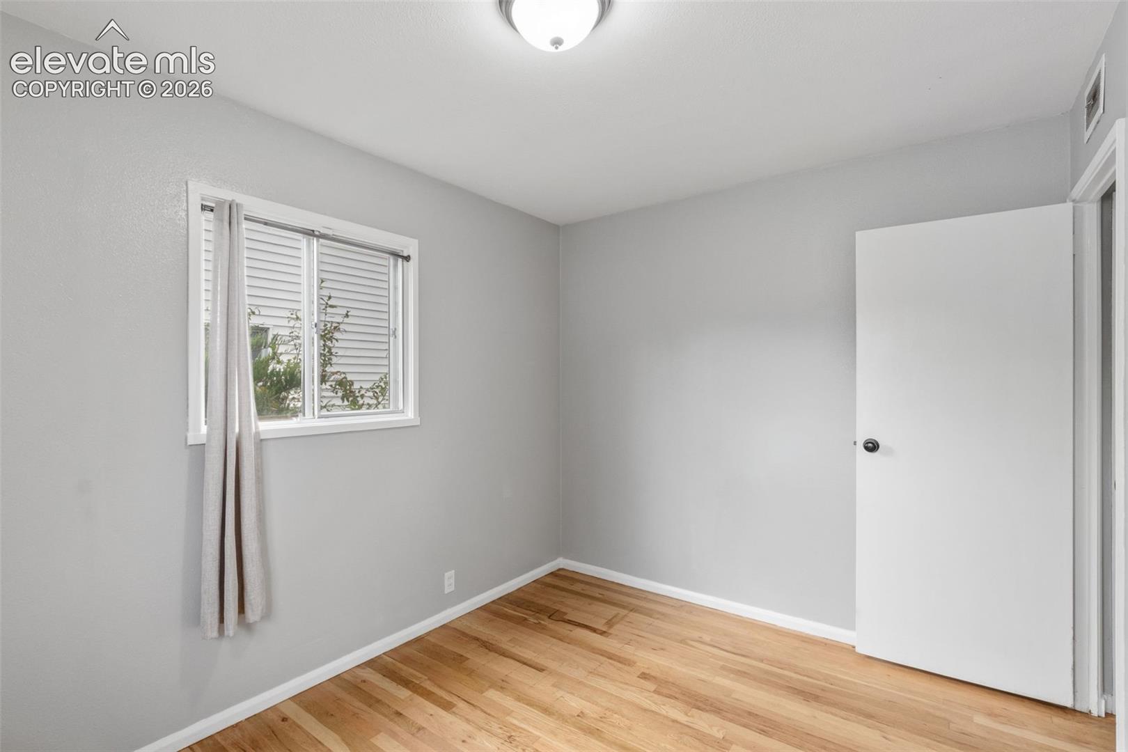 Listing photo 23 for 1138 Florence Avenue