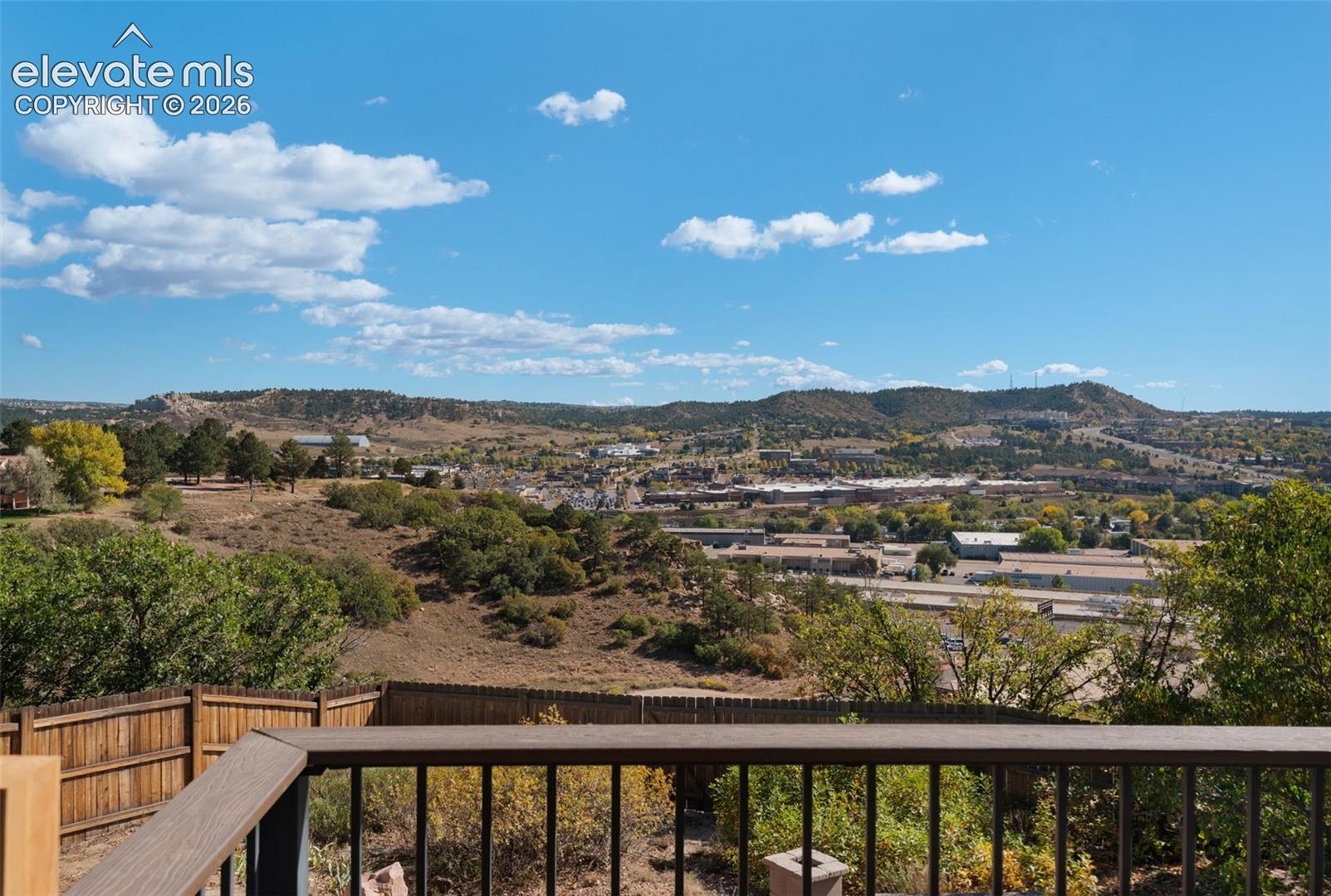 Listing photo 12 for 118 Sunbird Cliffs Lane