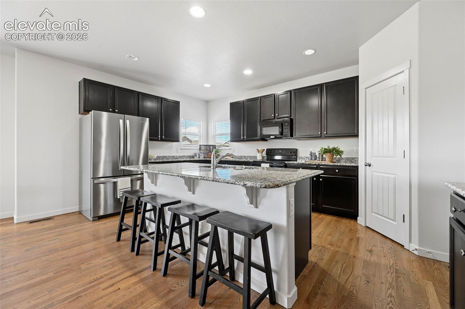 Listing photo 10 for 10112 Jaggar Way