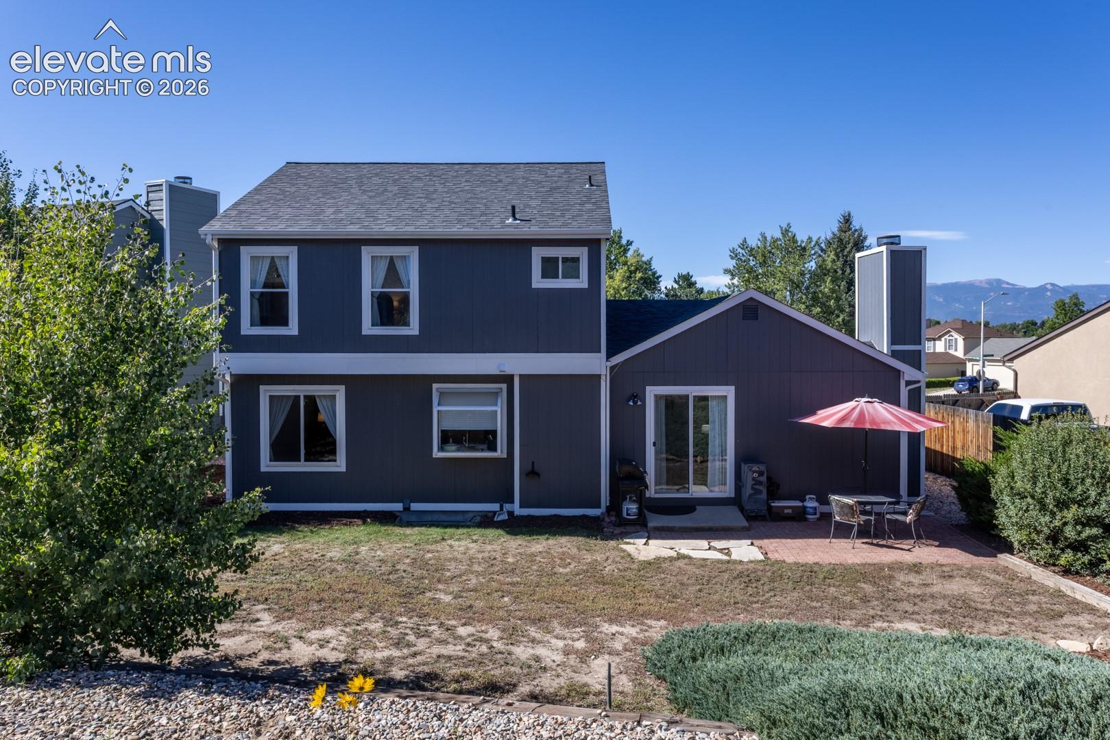 Listing photo 4 for 3420 Excelsior Drive