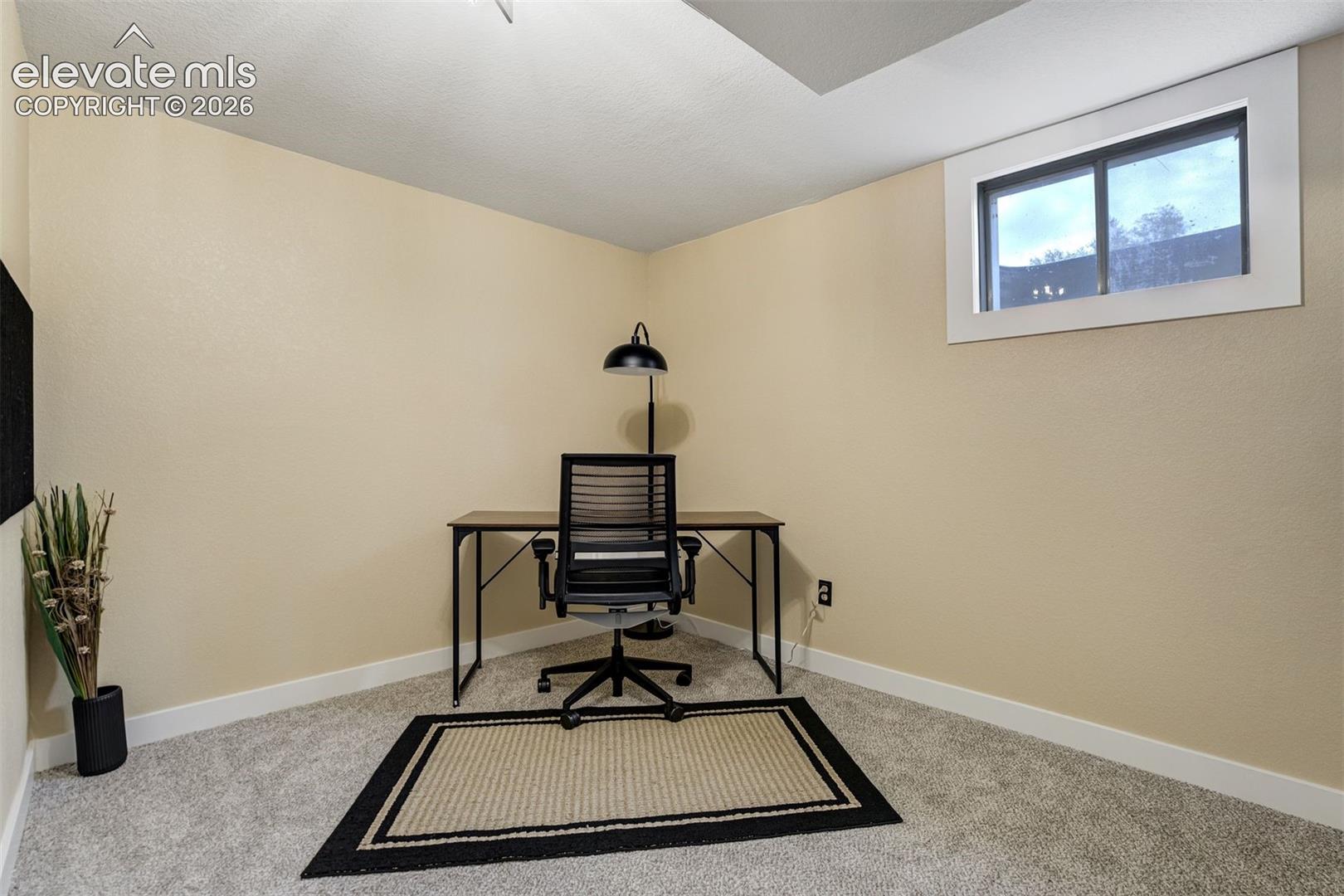 Listing photo 40 for 1730 Auburn Drive