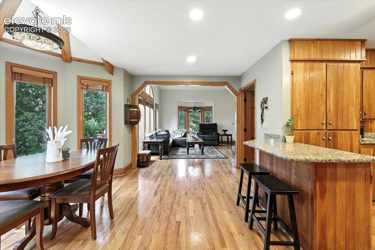 Listing photo 9 for 1975 Valley View Drive