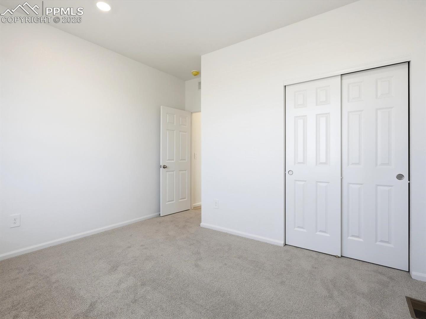 Listing photo 4 for 13219 Valley Peak Drive