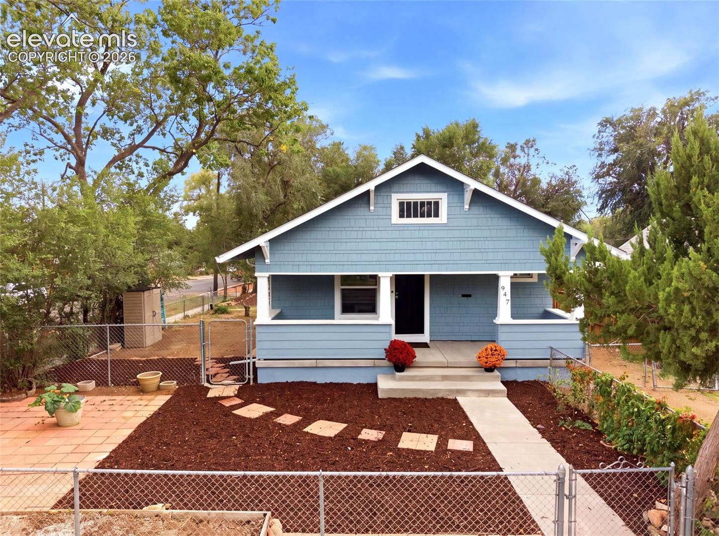 Listing photo 32 for 947 E Costilla Street
