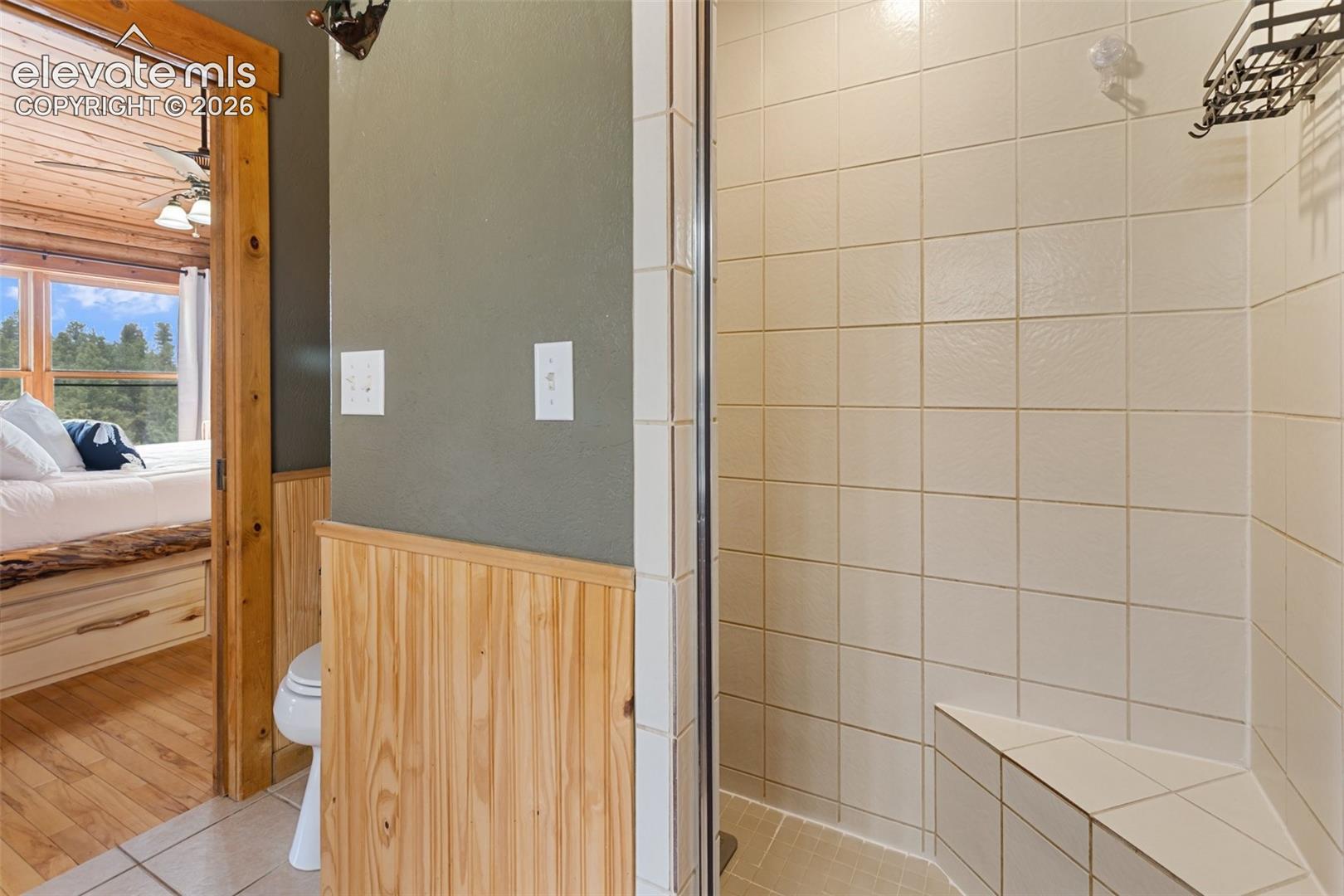 Listing photo 28 for 918 Douglas Fir Drive