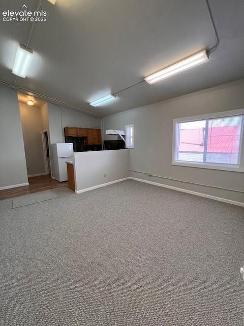 Listing photo 28 for 217 W Masonic Avenue