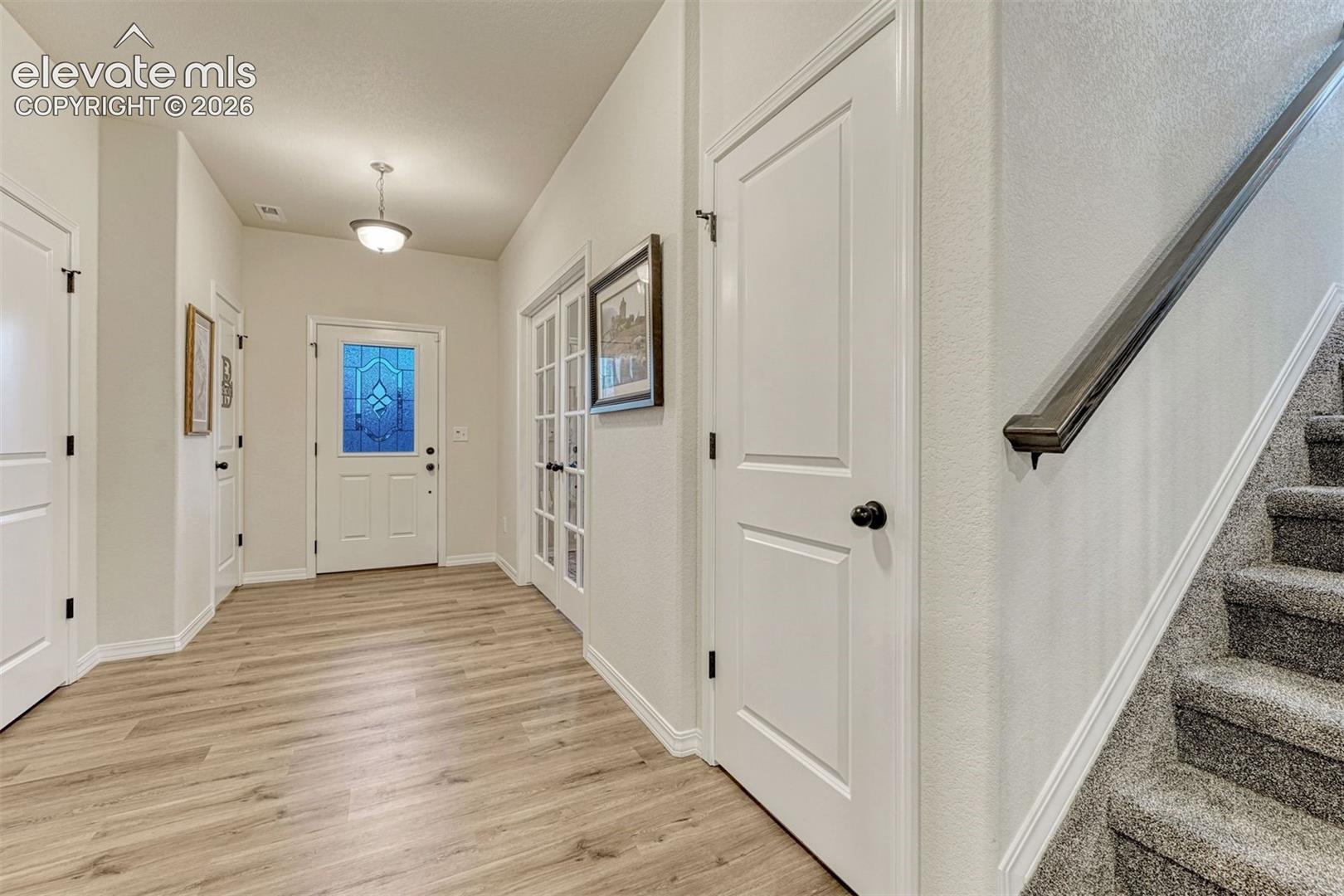 Listing photo 12 for 8268 Sophia Lane