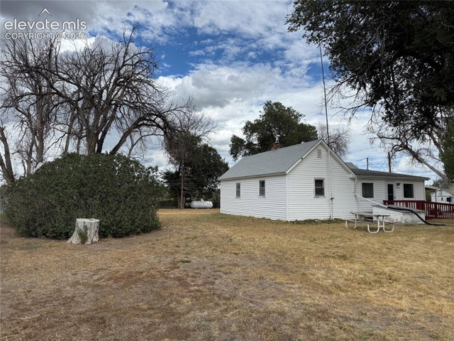 21064 Kelly Street — listing photo