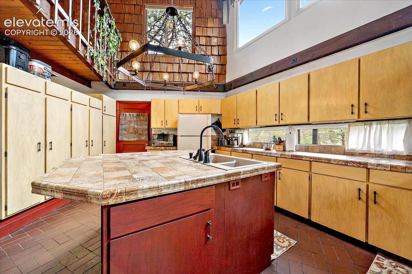 Listing photo 13 for 18640 Cloven Hoof Drive