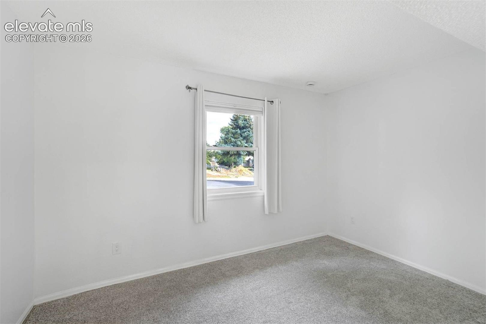 Listing photo 35 for 6510 White Falcon Court
