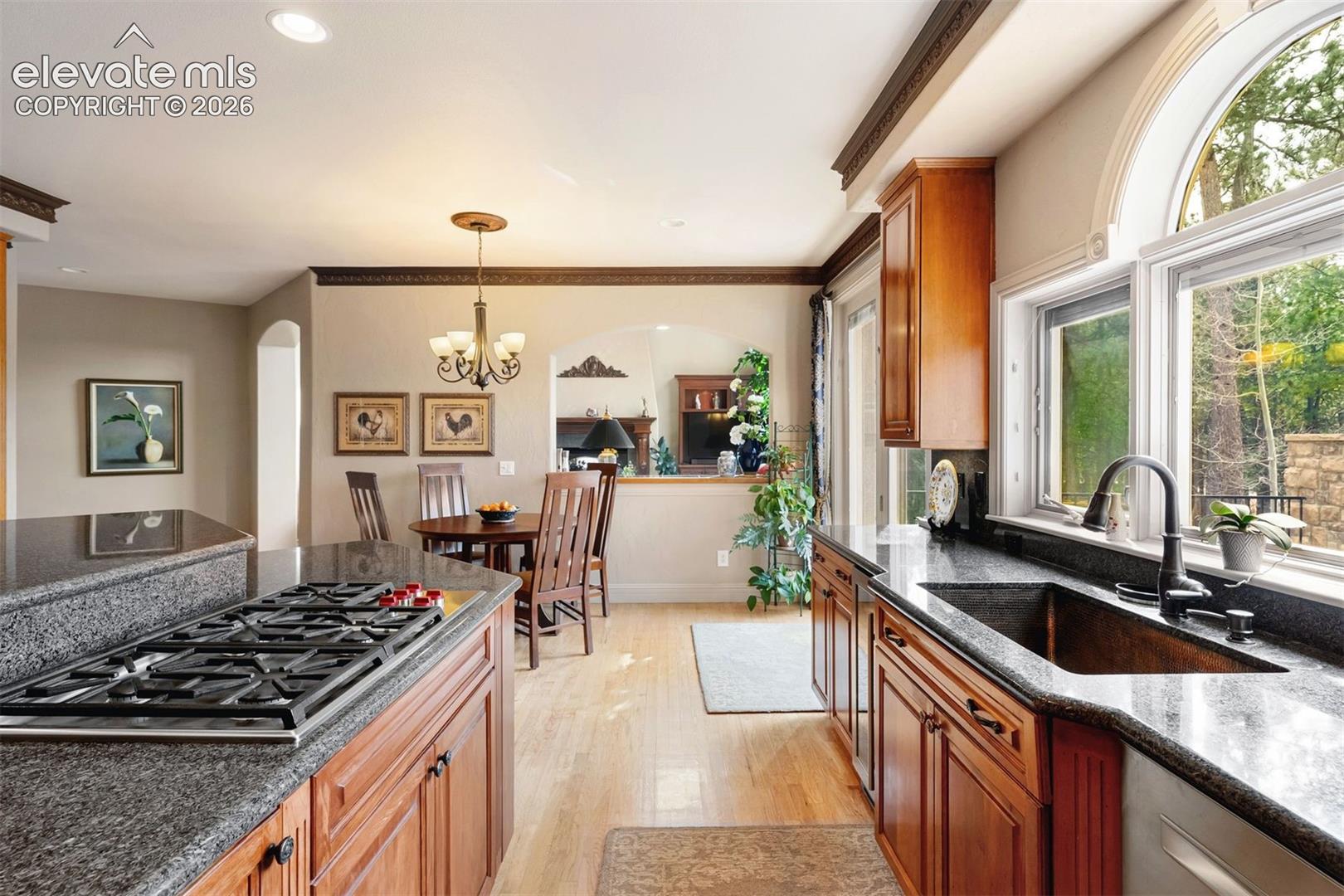 Listing photo 22 for 17507 Colonial Park Drive