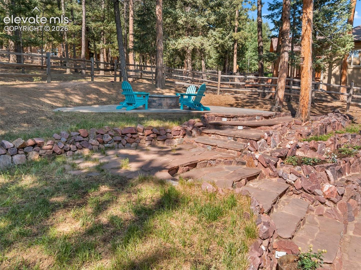 Listing photo 40 for 1195 Karen Lane