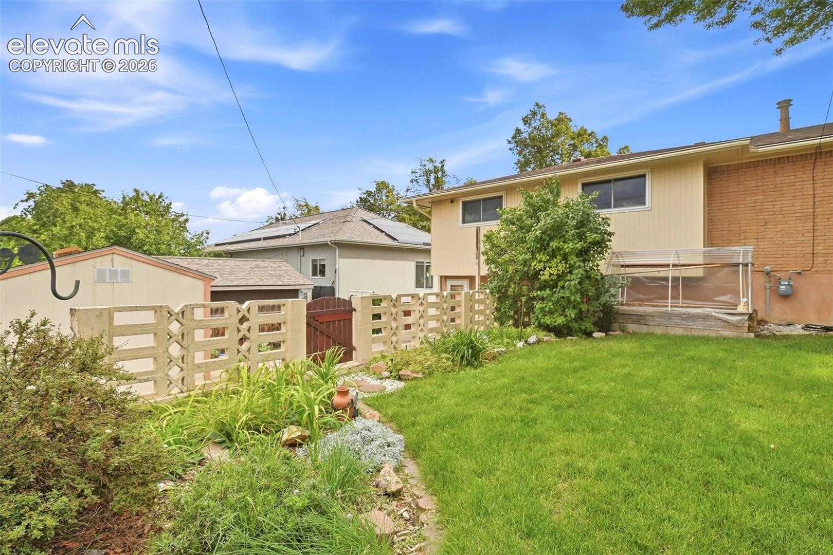Listing photo 34 for 1442 Bellaire Drive