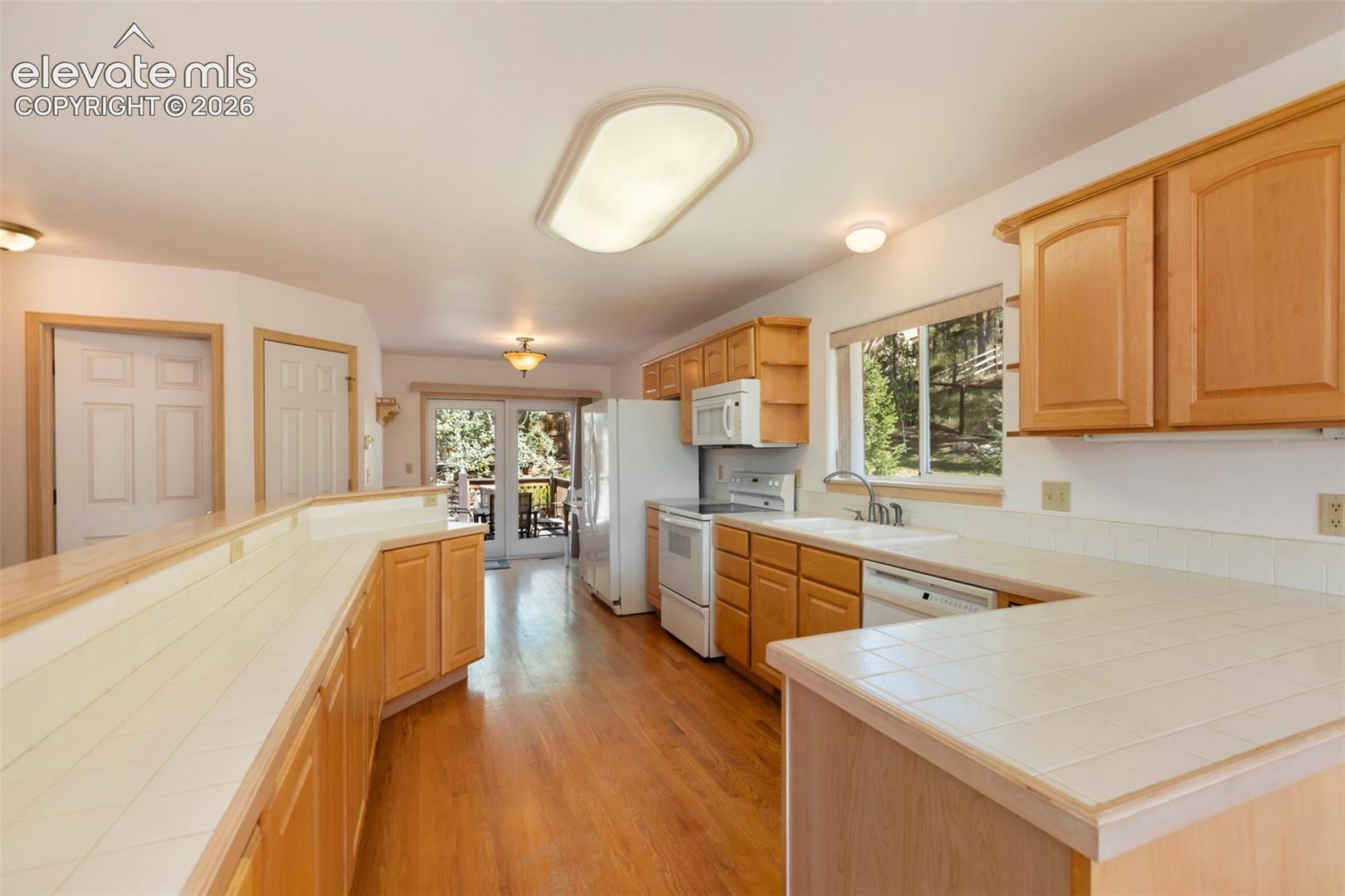 Listing photo 8 for 625 Sun Valley Drive