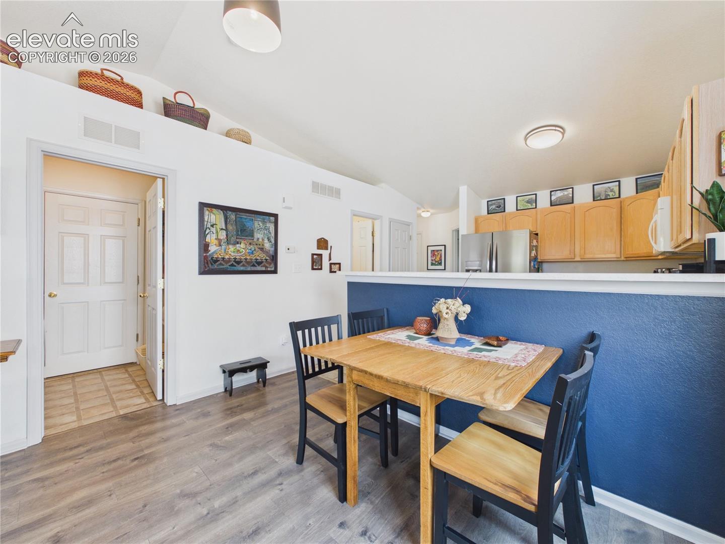 Listing photo 14 for 1225 Silver Hawk Court