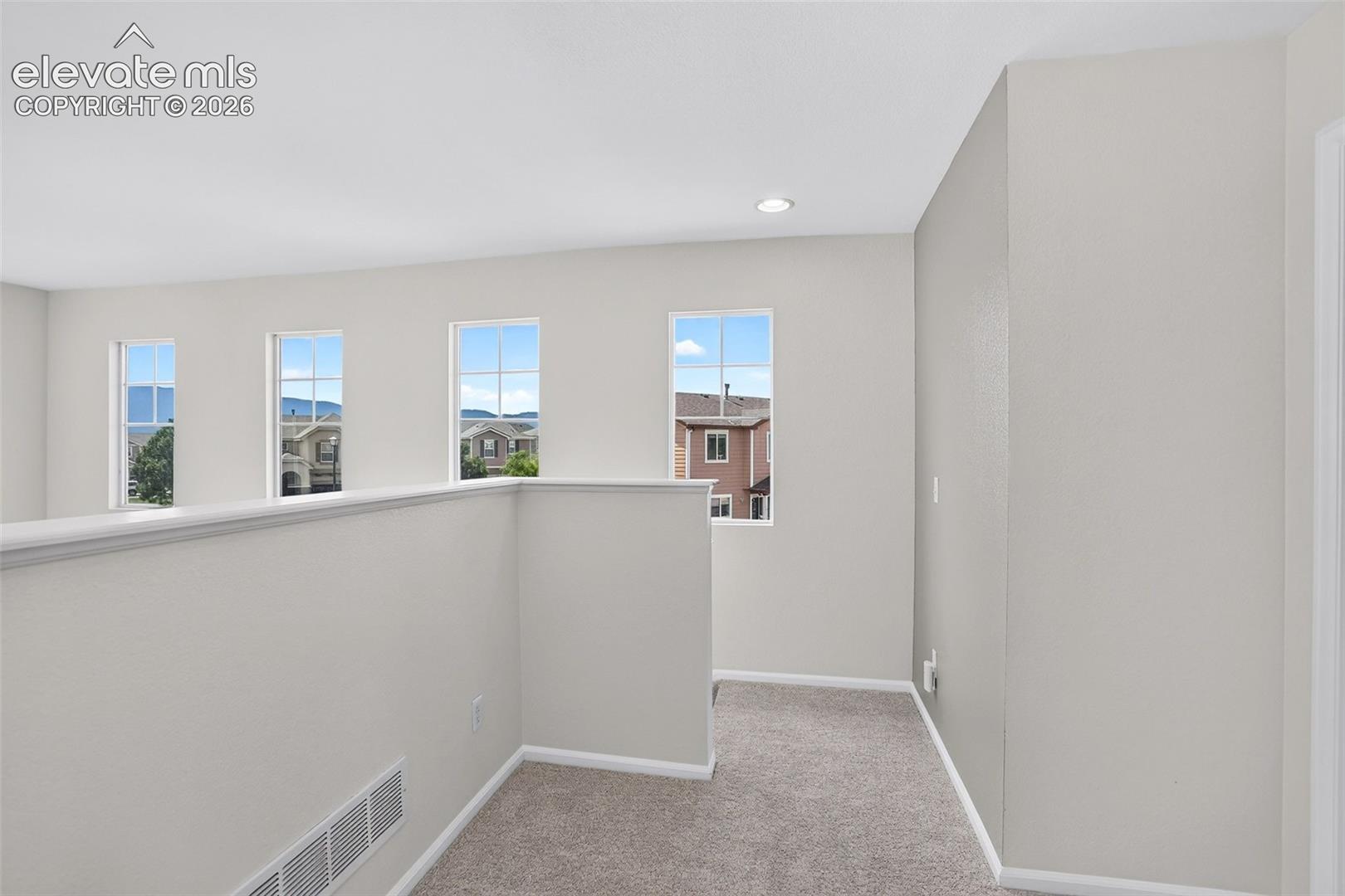 Listing photo 31 for 1363 Yellow Granite Way