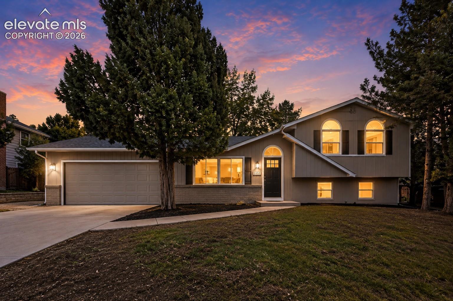 7313 Colonial Drive — listing photo