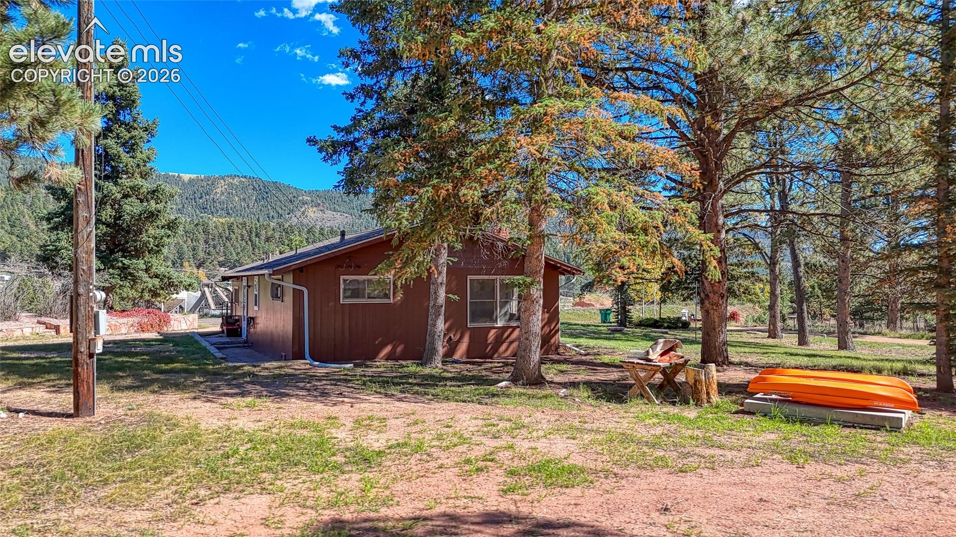 Listing photo 42 for 1867 Woodland Avenue