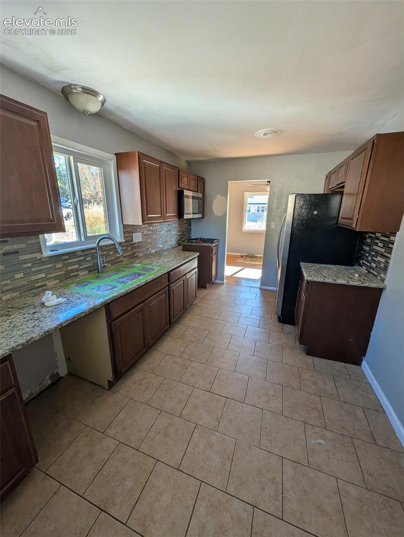 Listing photo 3 for 10 N Garland Avenue