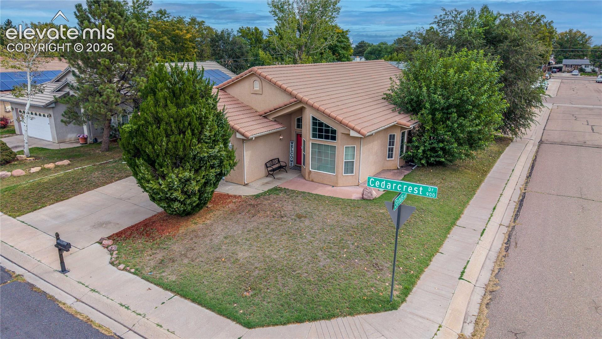 Listing photo 33 for 938 Cedarcrest Drive