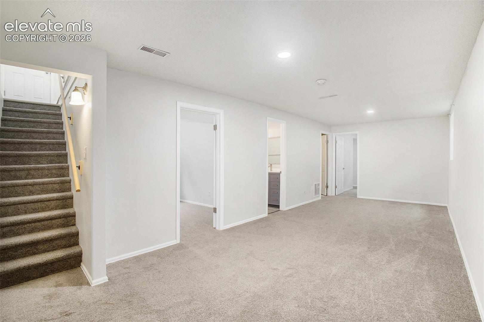 Listing photo 12 for 4087 London Lane
