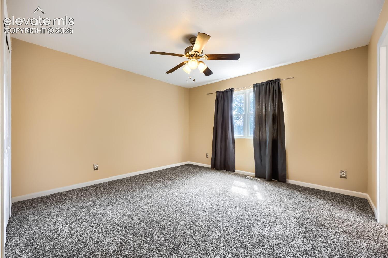 Listing photo 13 for 4474 Cassidy Street