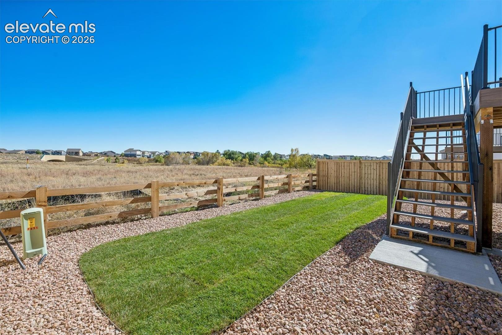 Listing photo 5 for 7931 Grey Bark Way