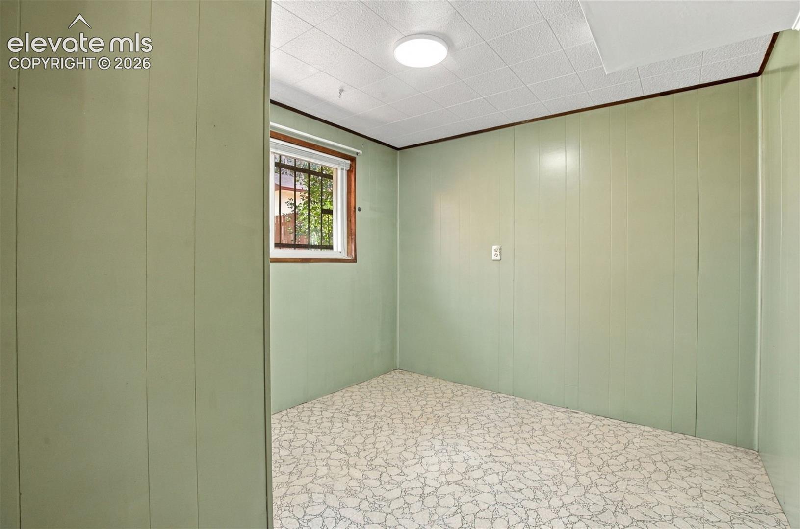 Listing photo 26 for 319 Fairfax Street