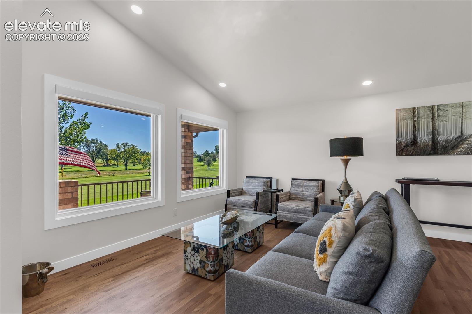 Listing photo 6 for 2 Country Club Village