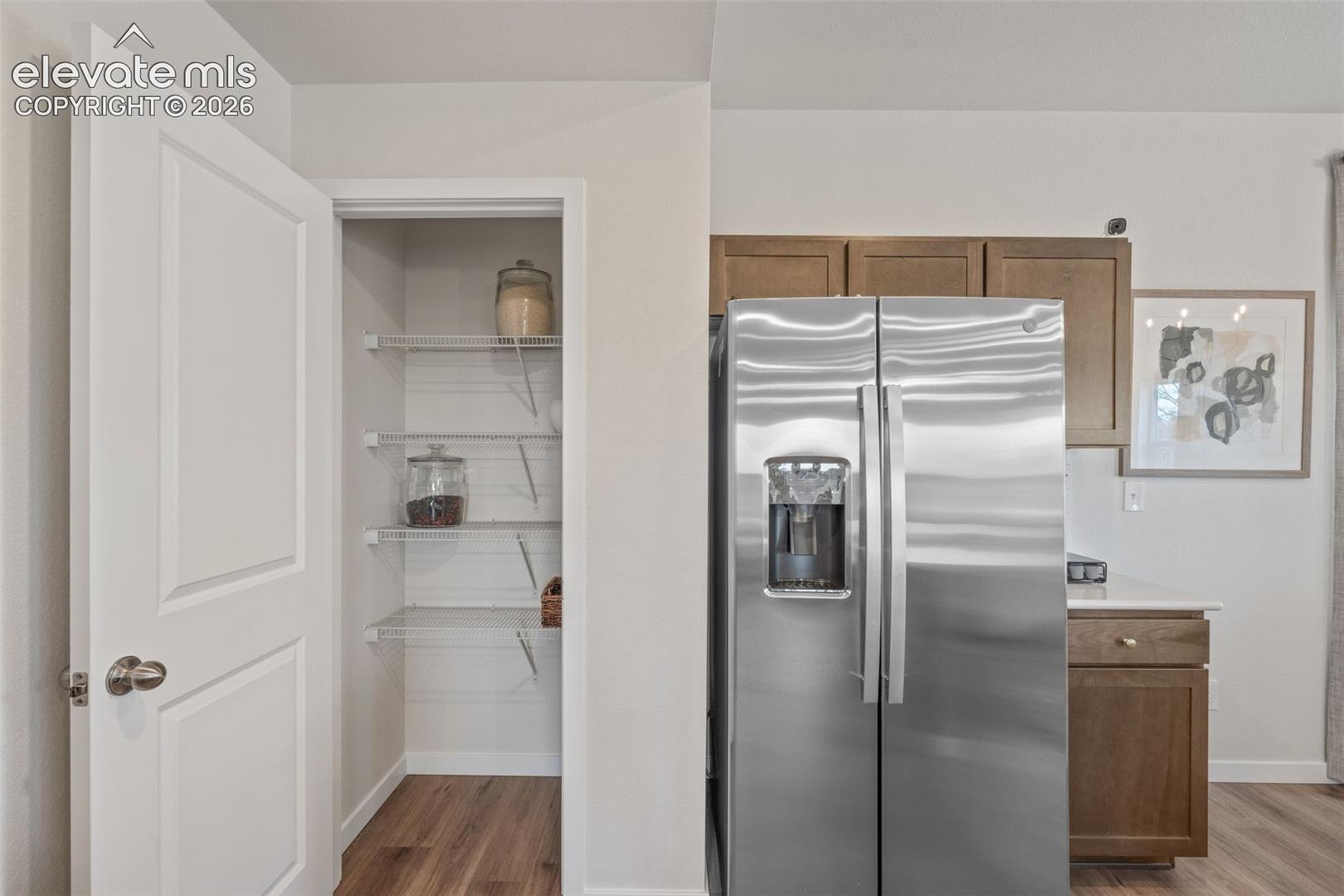 Listing photo 8 for 4912 Havenward View